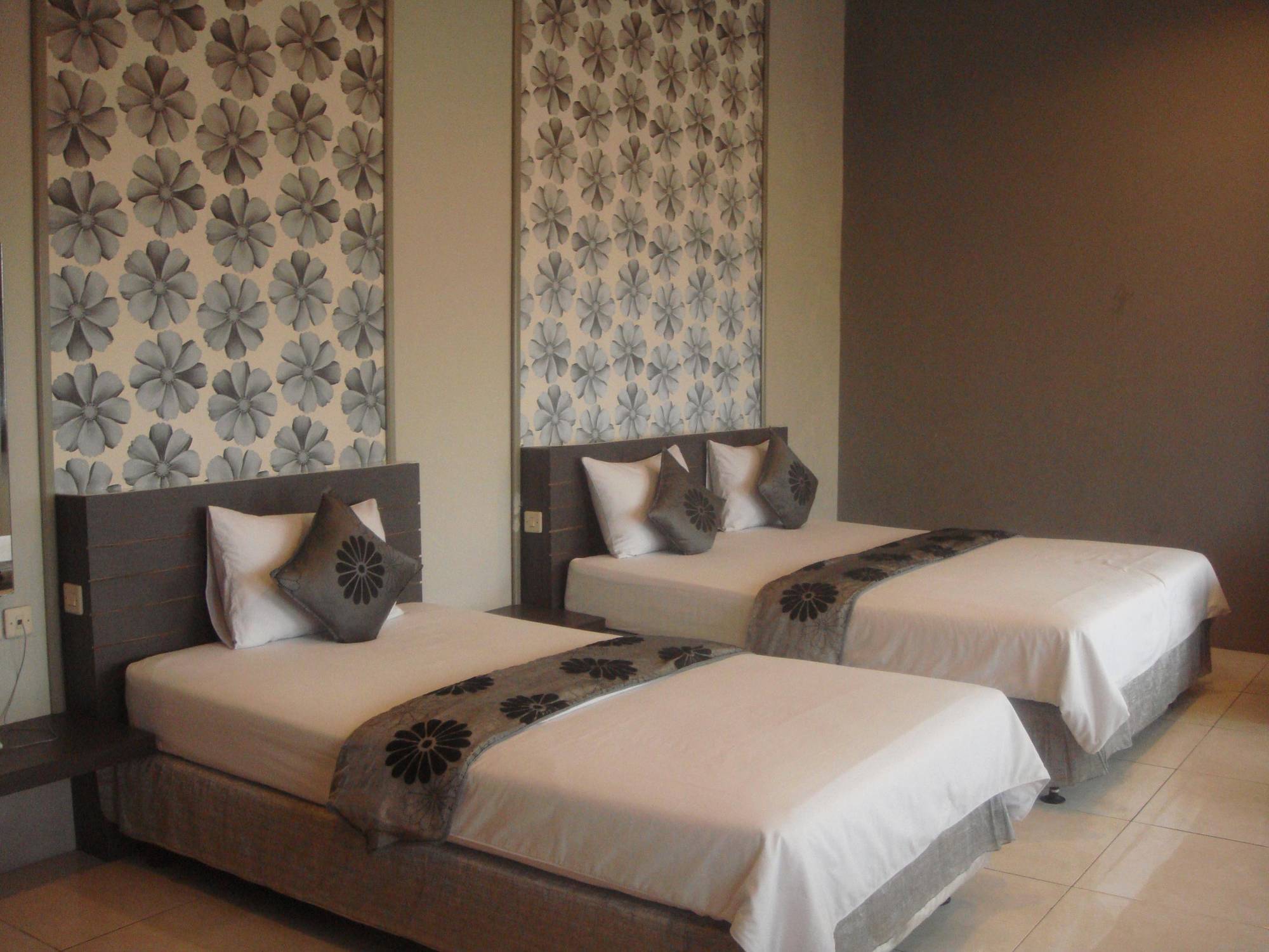 Marciella Hotel Бандунг Екстер'єр фото